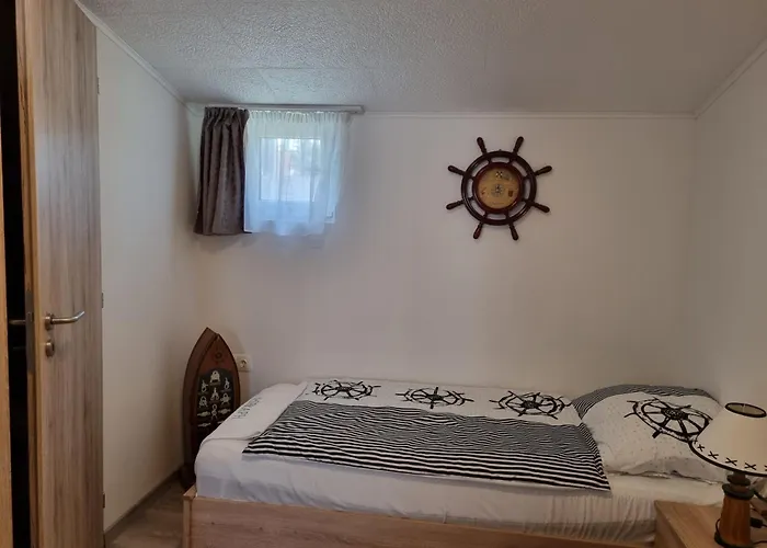 Seraph Guest house *